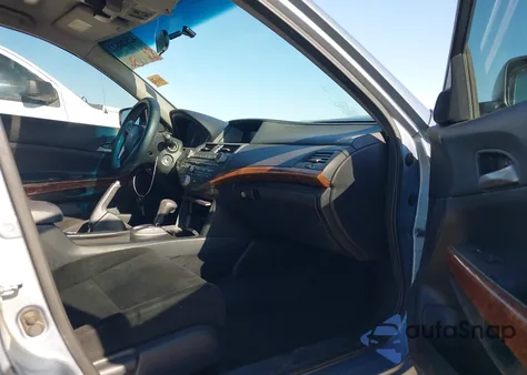 2011 Honda Accord 2.4 Ex из США, поврежденный, VIN 1HGCP2F71BA071733